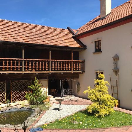 Zamecek Zdiky - Moderni Velky Apartman Bujanov Экстерьер фото