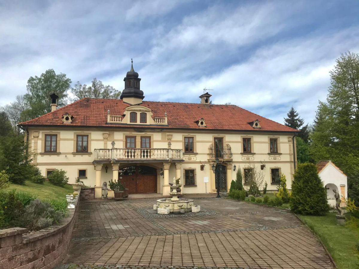 Zamecek Zdiky - Moderni Velky Apartman Bujanov Экстерьер фото